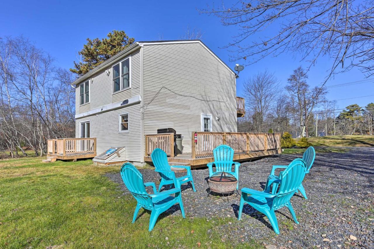 Peaceful Poconos Home With Lake And Pool Access! Long Pond Esterno foto